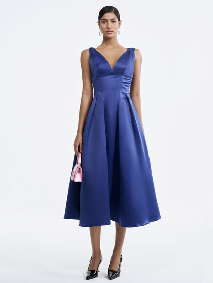 Elegant Satin Cocktail Dress with V-Neckline