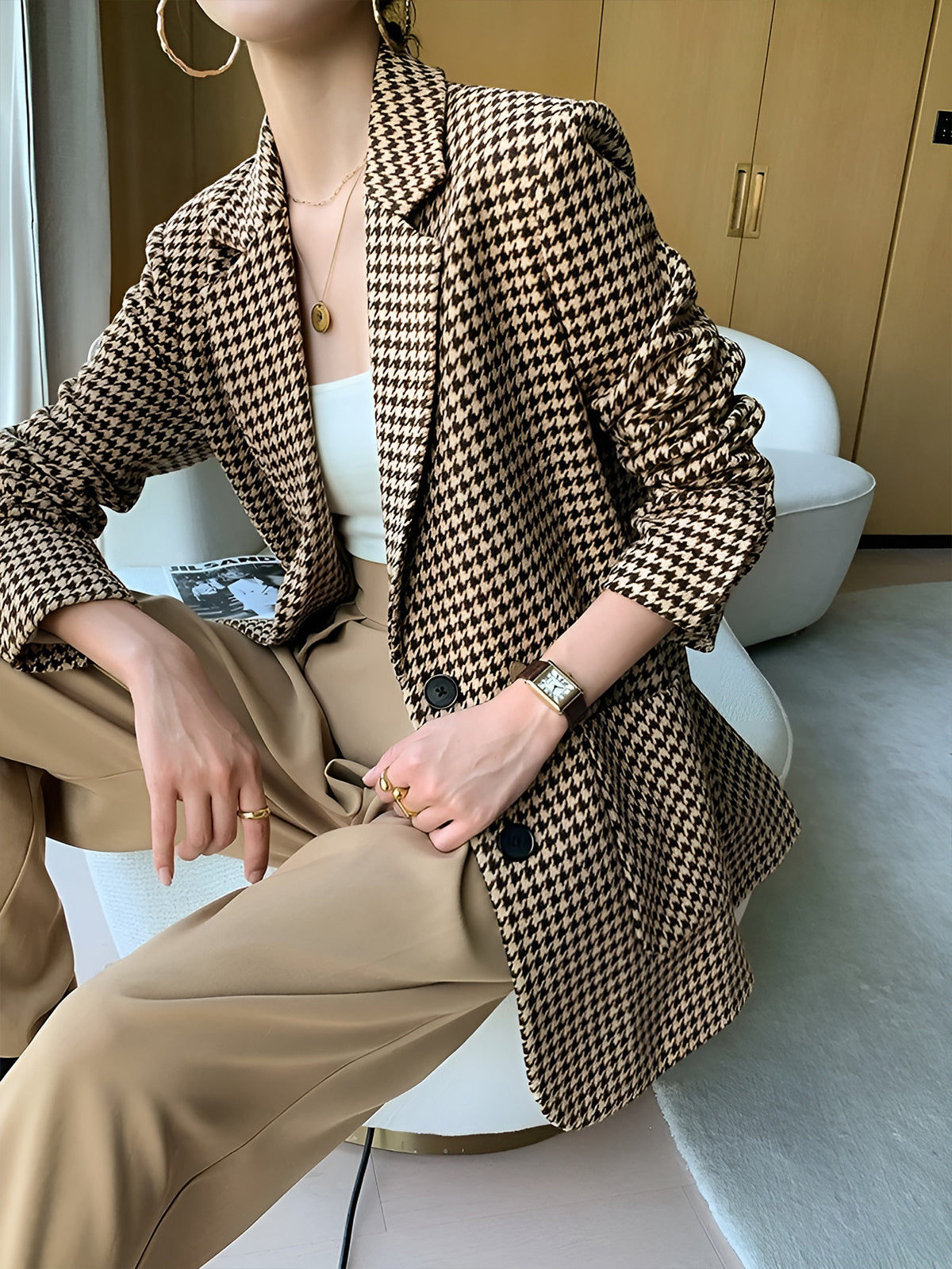 Houndstooth Split Blazer With Belt