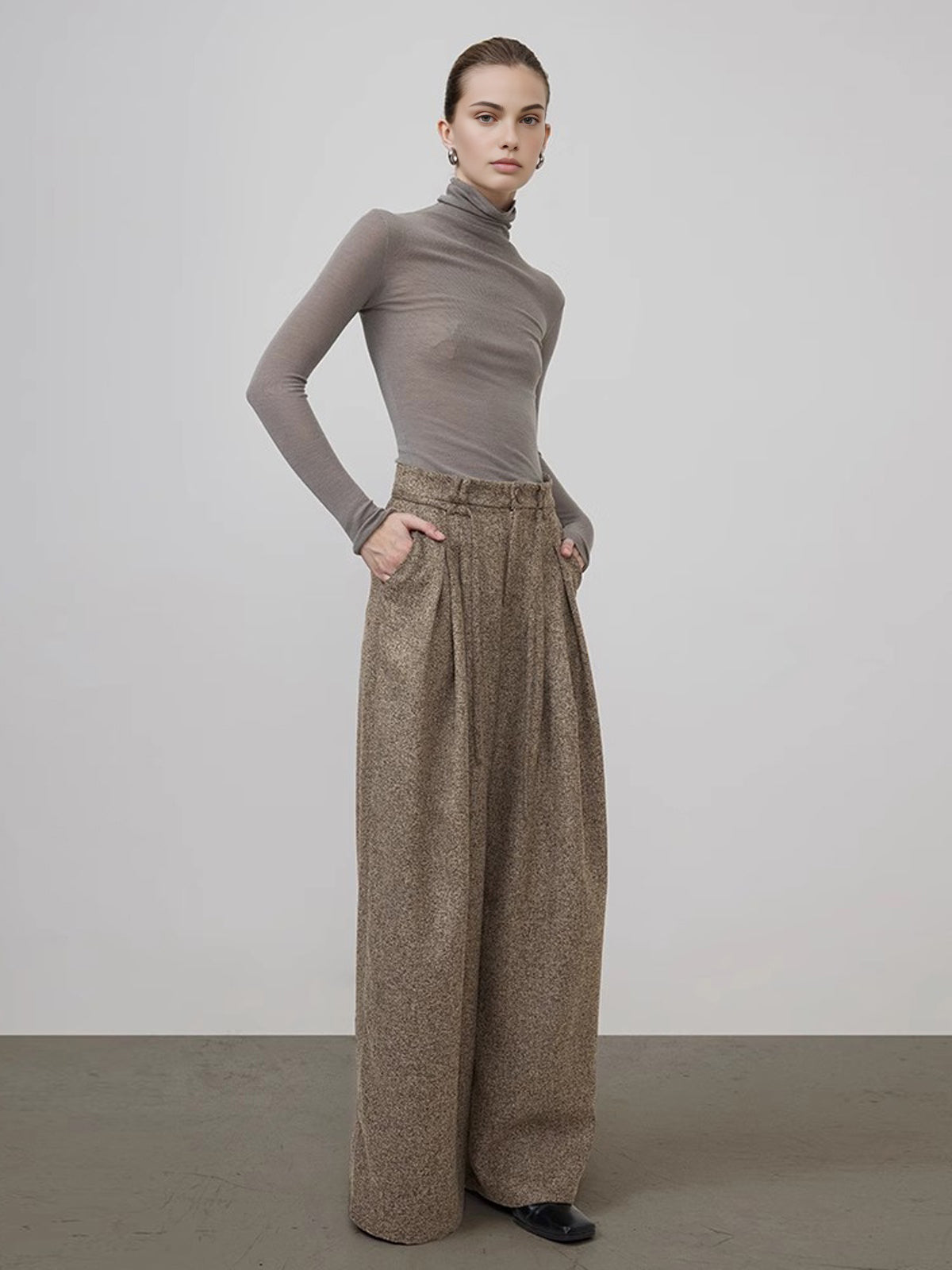 Mid-Waist Tweed Pleated Wide-Leg Pants