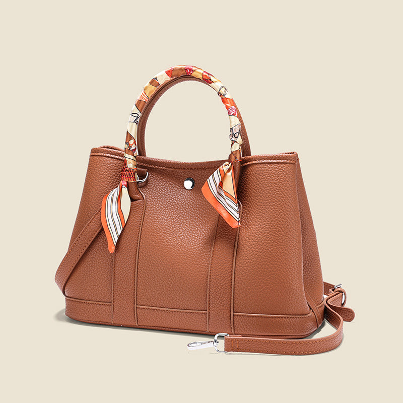 Emie-Daly Chic Leather Handbag